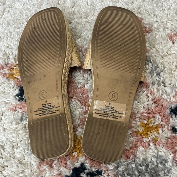 Slip on sandals with small platform - Picture 5 of 7